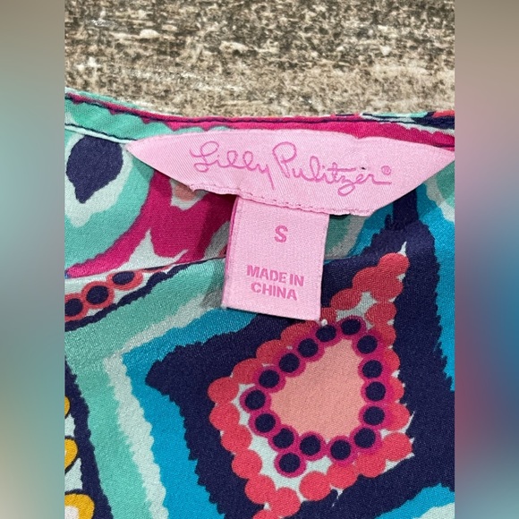 Lilly Pulitzer Silk Trace Top Crown Jewels Cutouts On Shoulders Size Small - Picture 4 of 8